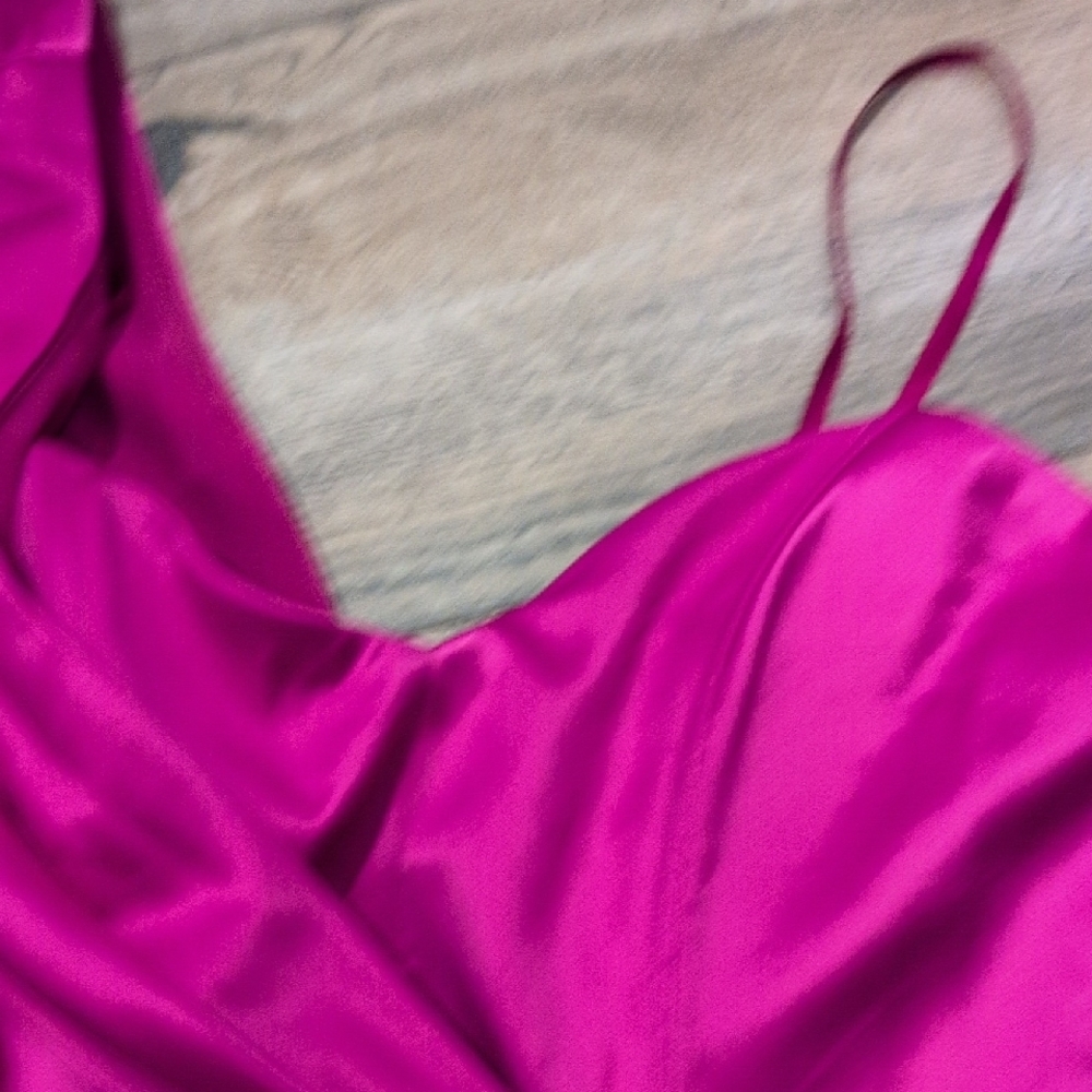 bebe One-Shoulder Satin Mini Dress in Fuchsia - Picture 6 of 7